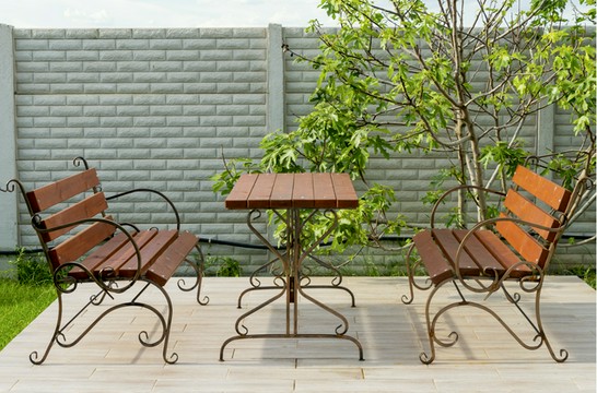 stół i ławki ogrodowe