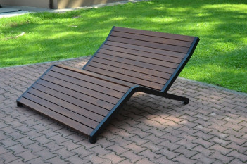 Leżak L008
